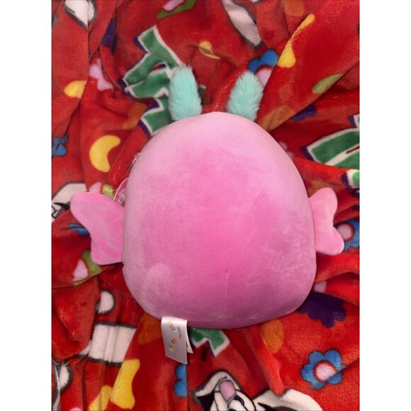 Hibiscus The 8 Inch Valentines Cookie Moth Squishmallow NWT FIRST TO MARKET - Picture 6 of 10